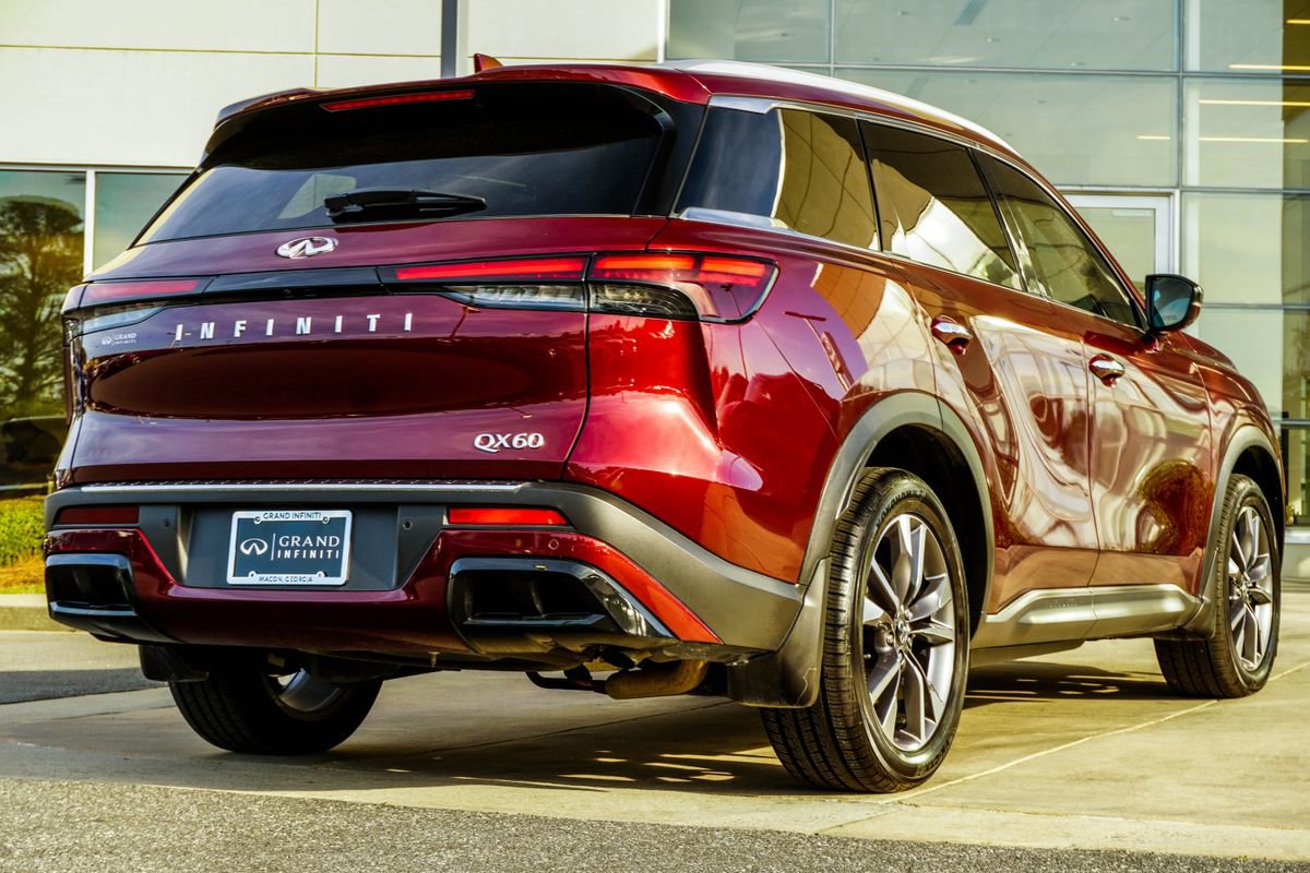 Used 2023 INFINITI QX60 Luxe w/ Vision Package image 10