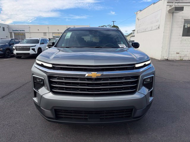 New 2027 Chevrolet Traverse LT w/ Driver Confidence Package FWD image 3