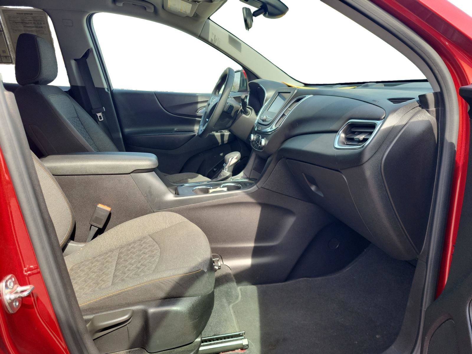 Used 2024 Chevrolet Equinox LT image 25