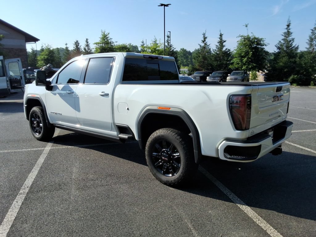 Certified 2026 GMC Sierra 2500 AT4 w/ AT4 Premium Plus Package AWD/4WD image 7