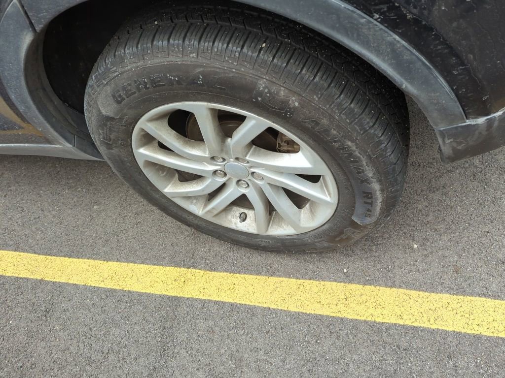 Used 2017 Land Rover Discovery Sport HSE image 6