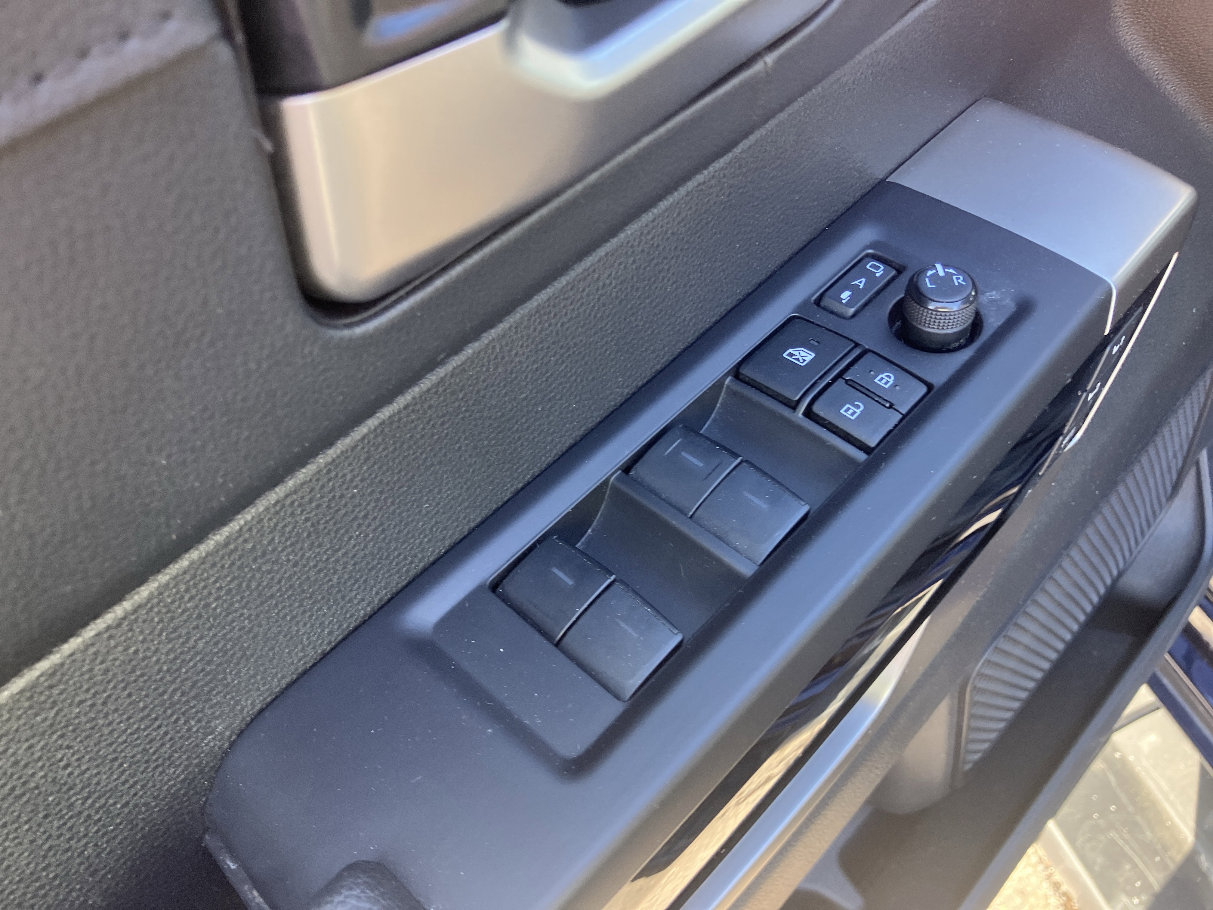 Used 2024 Toyota Tundra Limited image 14