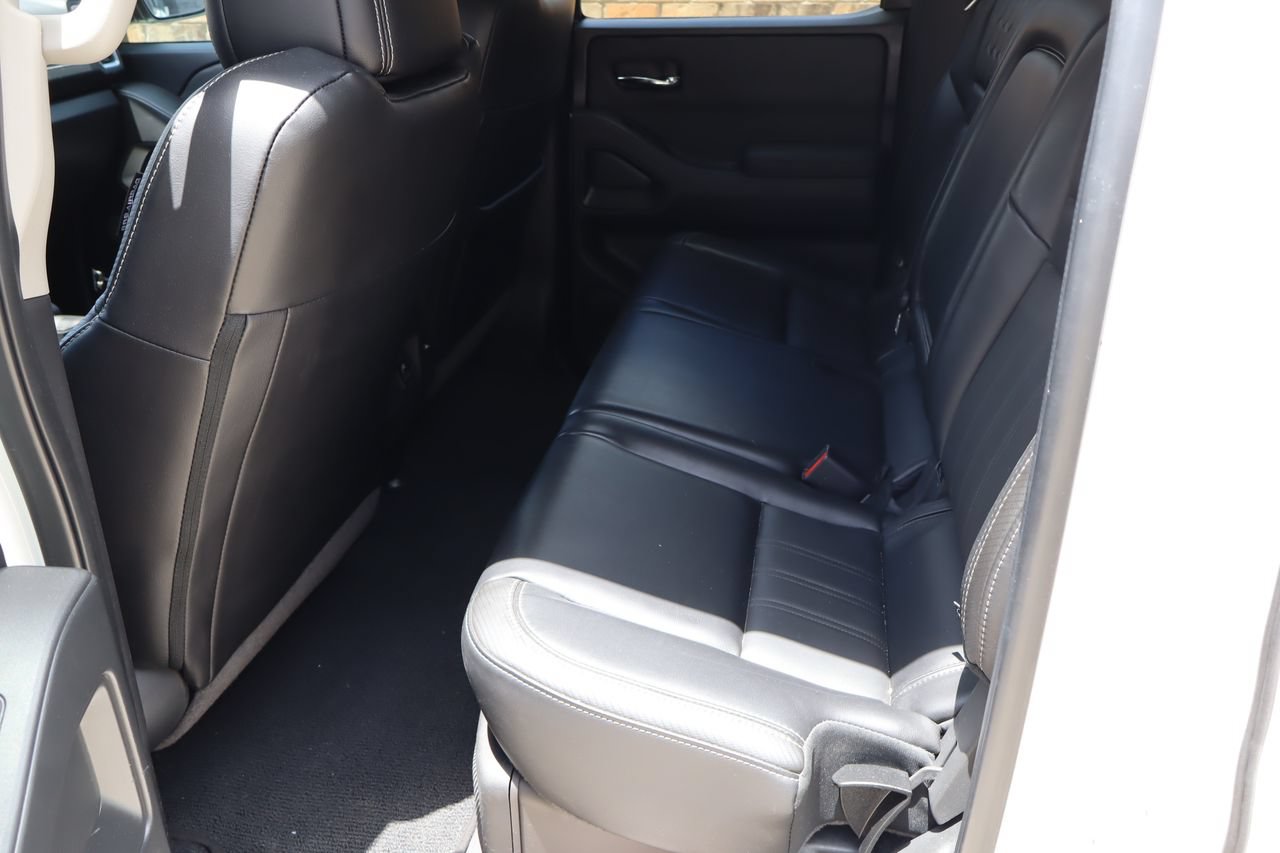Used 2024 Nissan Frontier SL w/ Technology Package RWD image 6