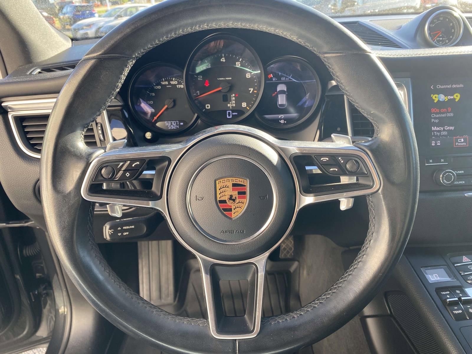 Used 2018 Porsche Macan w/ Premium Package Plus AWD/4WD image 21