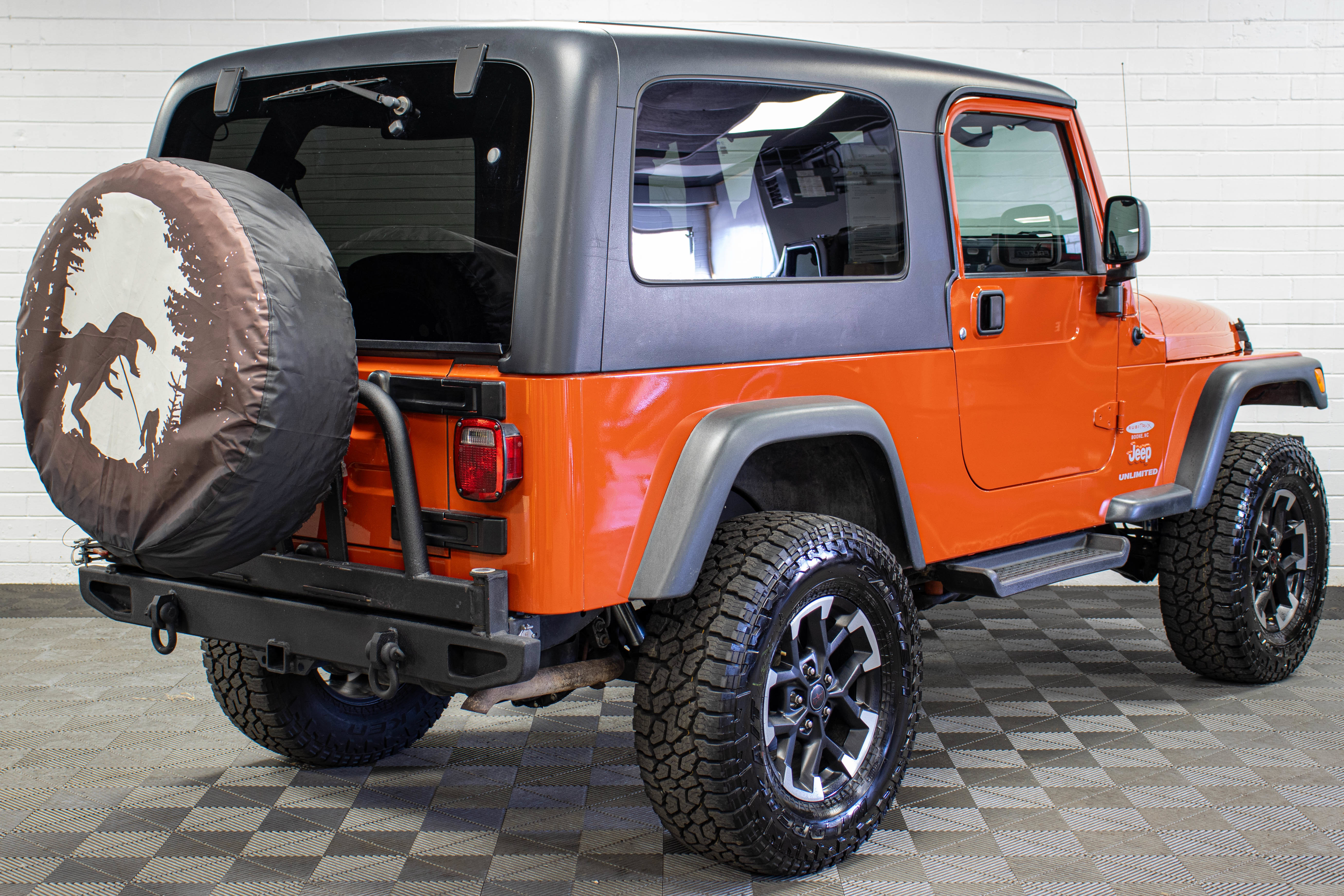 Used 2005 Jeep Wrangler Unlimited AWD/4WD image 3