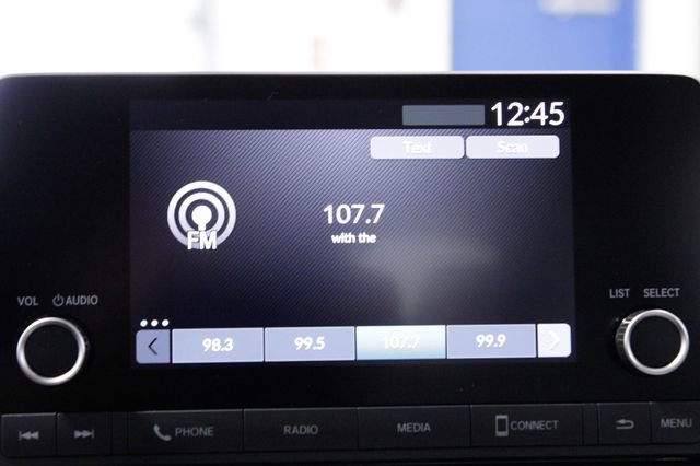 Certified 2025 Honda HR-V LX image 31