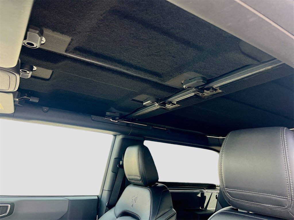 Used 2022 Ford Bronco Black Diamond image 21