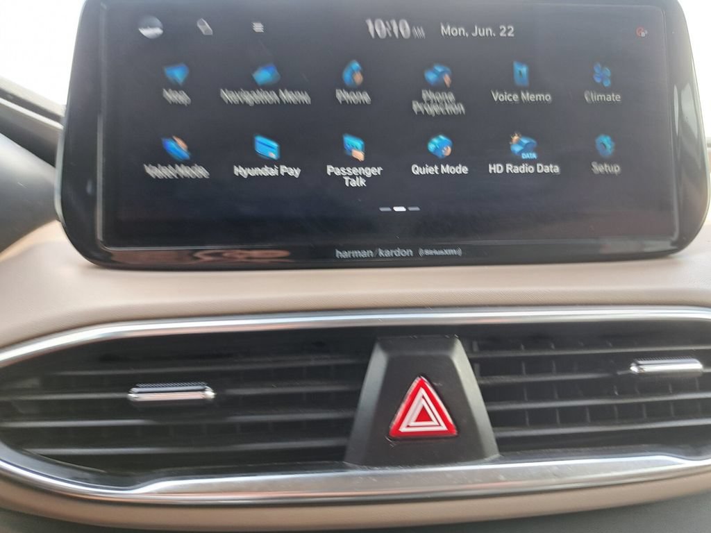 Used 2022 Hyundai Santa Fe Limited FWD image 9