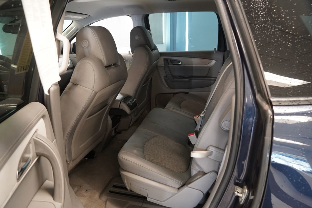 Used 2017 Chevrolet Traverse LS FWD image 19