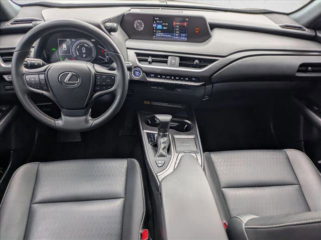Used 2020 Lexus UX 250h AWD/4WD image 16