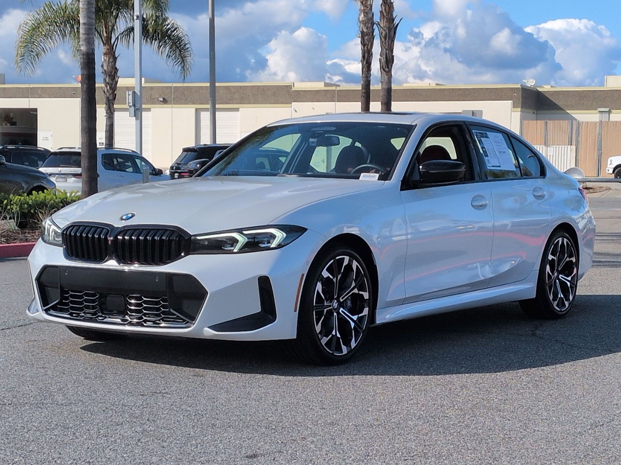 Certified 2025 BMW 330i Sedan w/ M Sport Package image 5