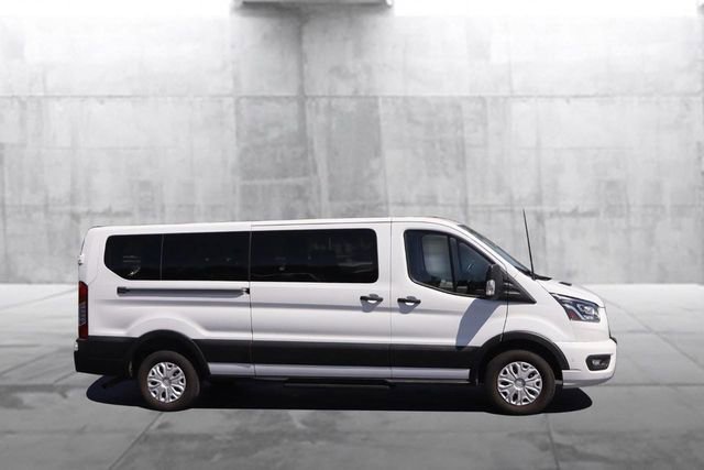 Used 2023 Ford Transit 350 XLT RWD image 5