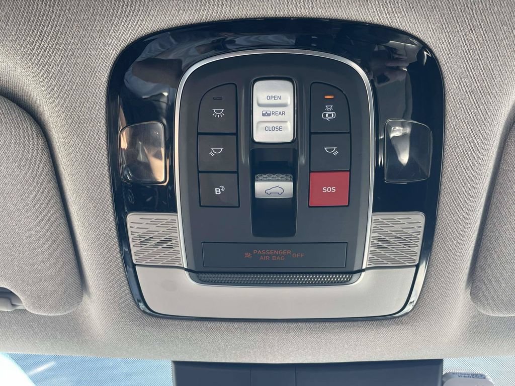 Used 2024 Hyundai Palisade Limited AWD/4WD image 29