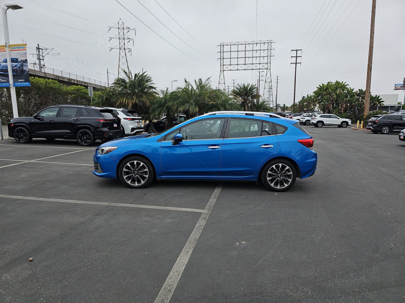 Used 2021 Subaru Impreza 2.0i Limited w/ Popular Package #3 image 4