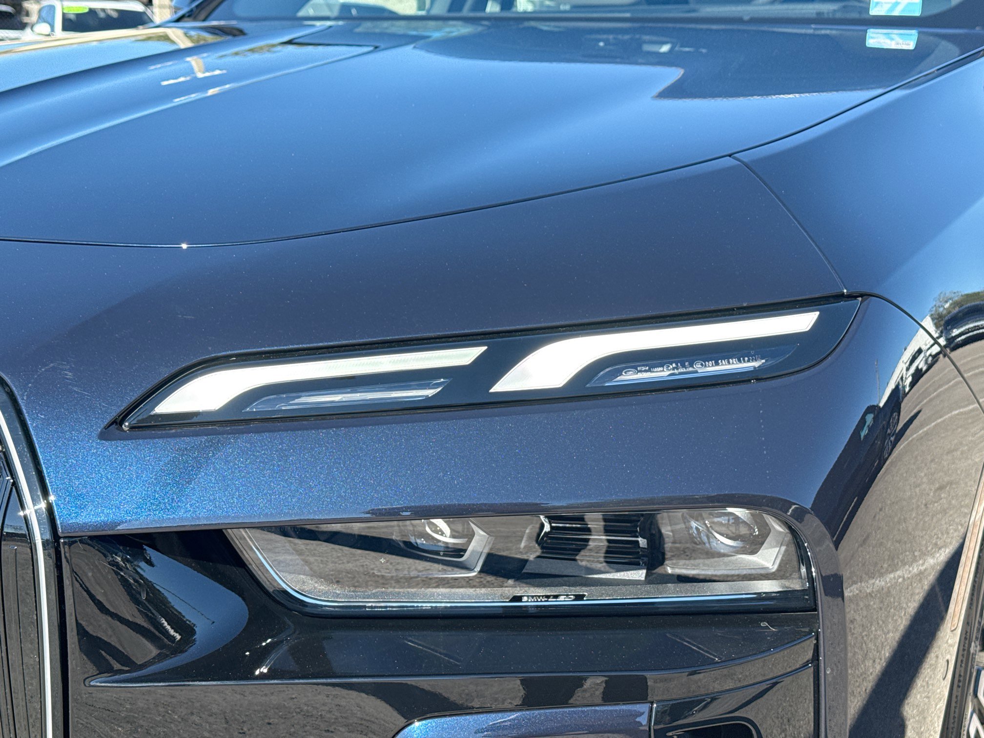 New 2026 BMW 750e xDrive image 9