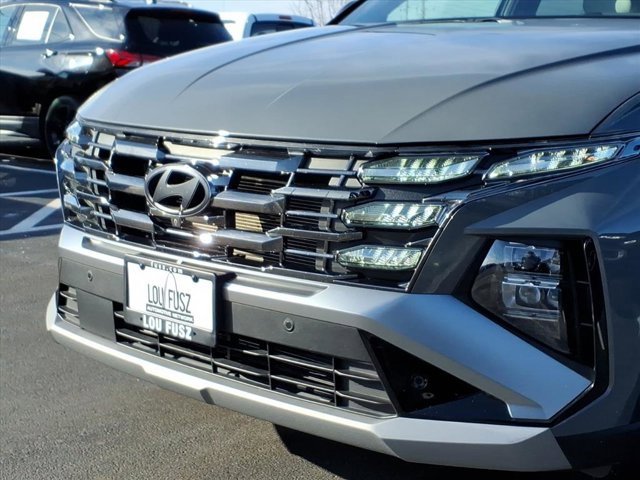 Used 2025 Hyundai Tucson Limited image 33