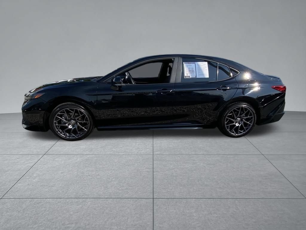 Used 2025 Toyota Camry XSE FWD image 4