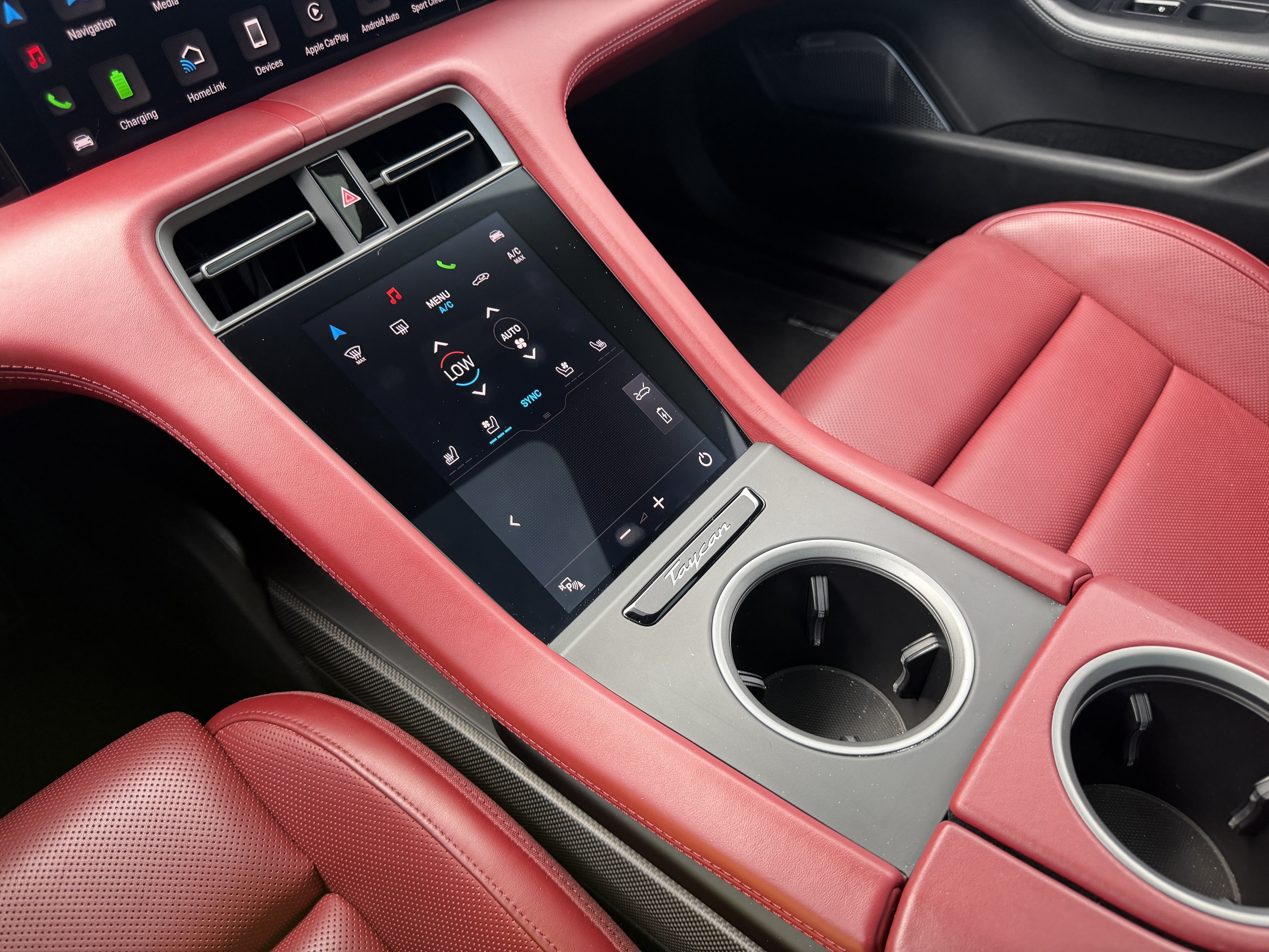 Certified 2020 Porsche Taycan Turbo S AWD/4WD image 36