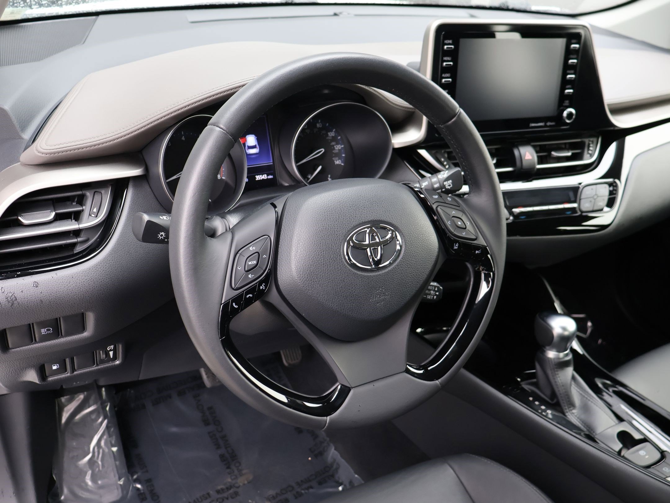 Used 2021 Toyota C-HR Limited image 13