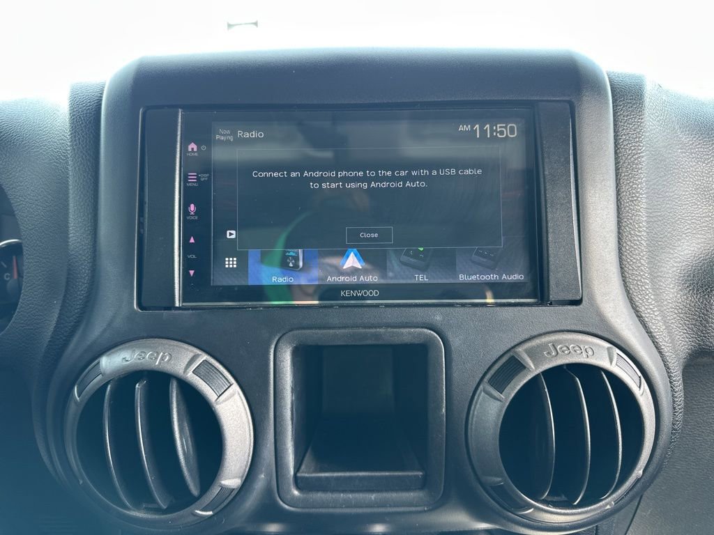 Used 2017 Jeep Wrangler Unlimited Sport w/ Connectivity Group image 35