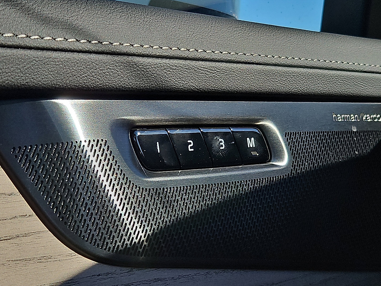 New 2026 Volvo XC90 B6 Plus w/ Protection Package image 20