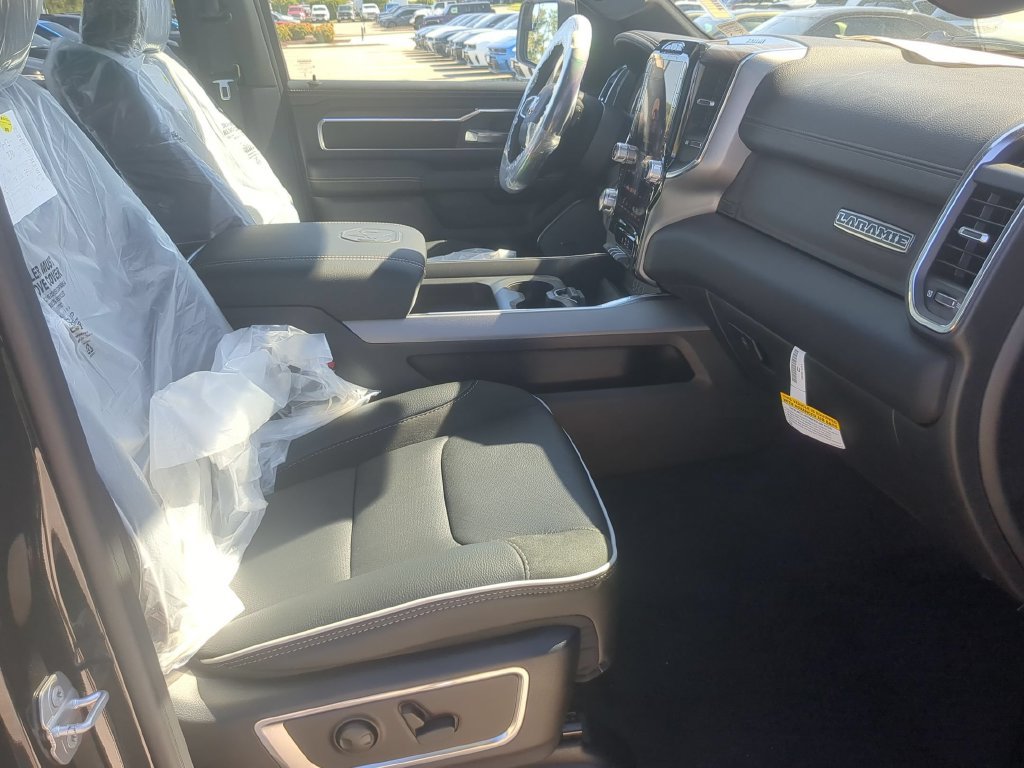 New 2027 RAM 1500 Laramie w/ Night Edition AWD/4WD image 31