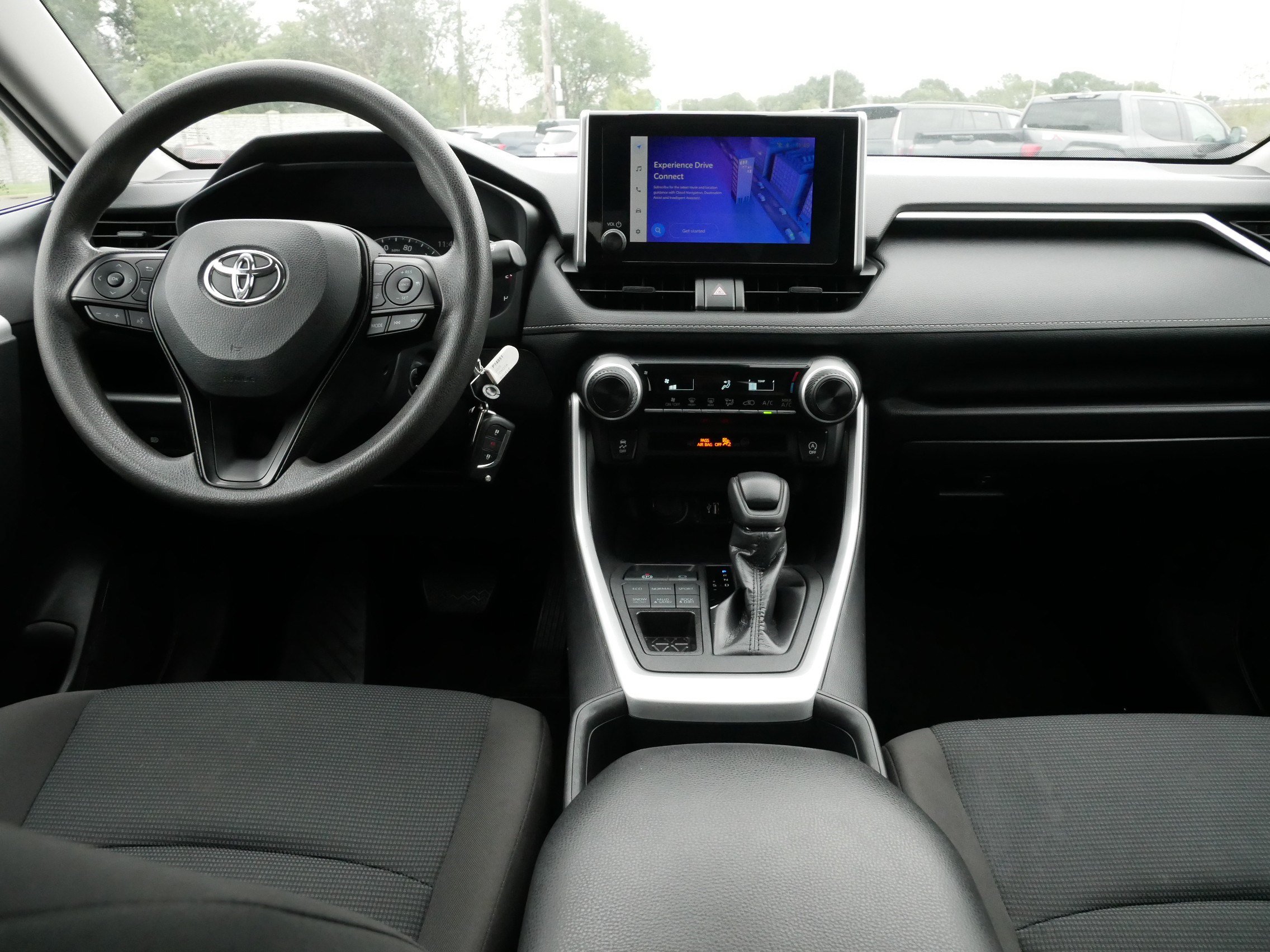 Certified 2025 Toyota RAV4 LE AWD/4WD image 10