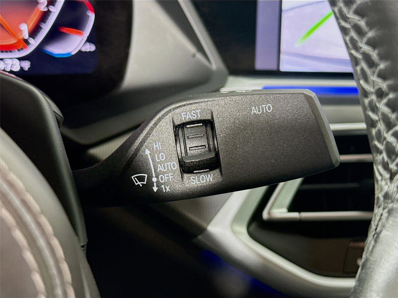 Used 2020 BMW X6 xDrive40i w/ M Sport Package image 7