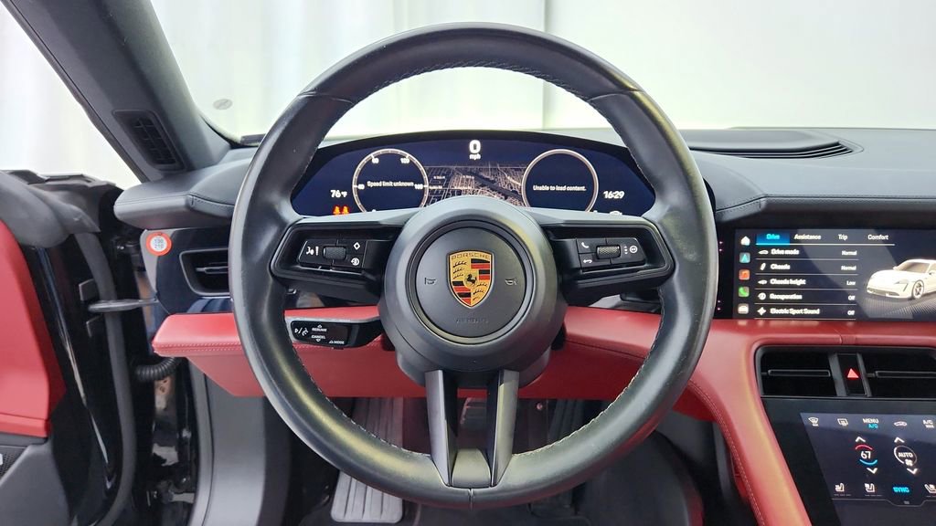 Used 2020 Porsche Taycan 4S w/ Premium Package image 21