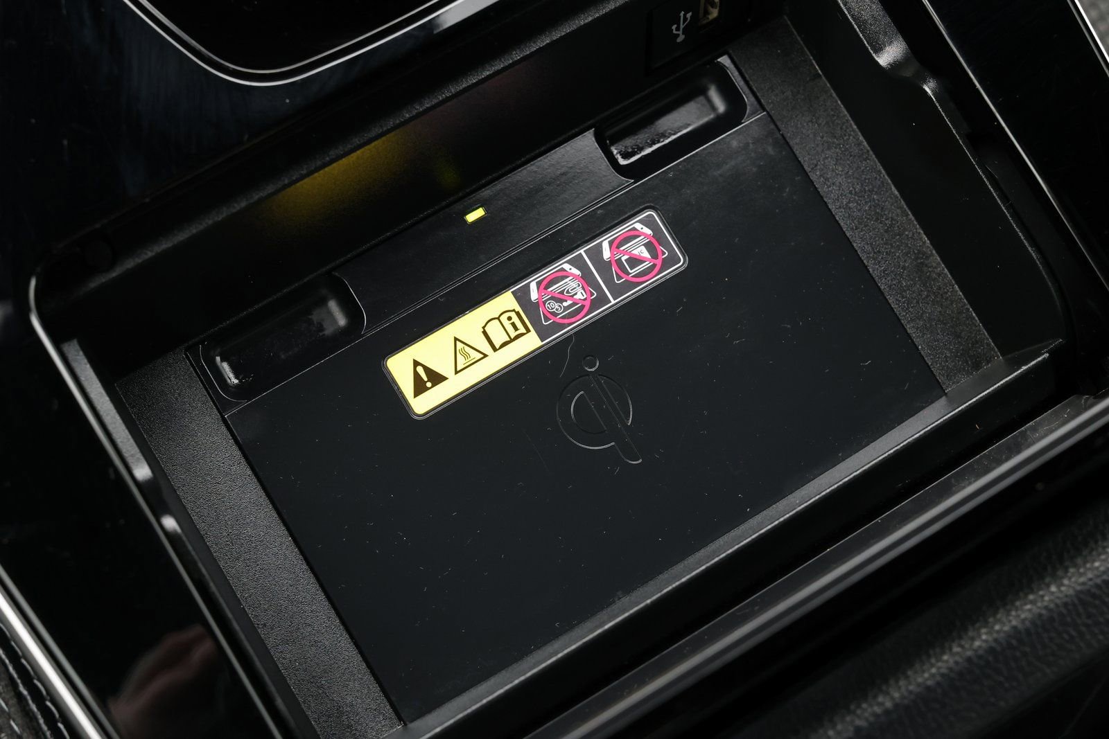 Used 2025 Toyota bZ4X AWD w/ Weather Package image 25