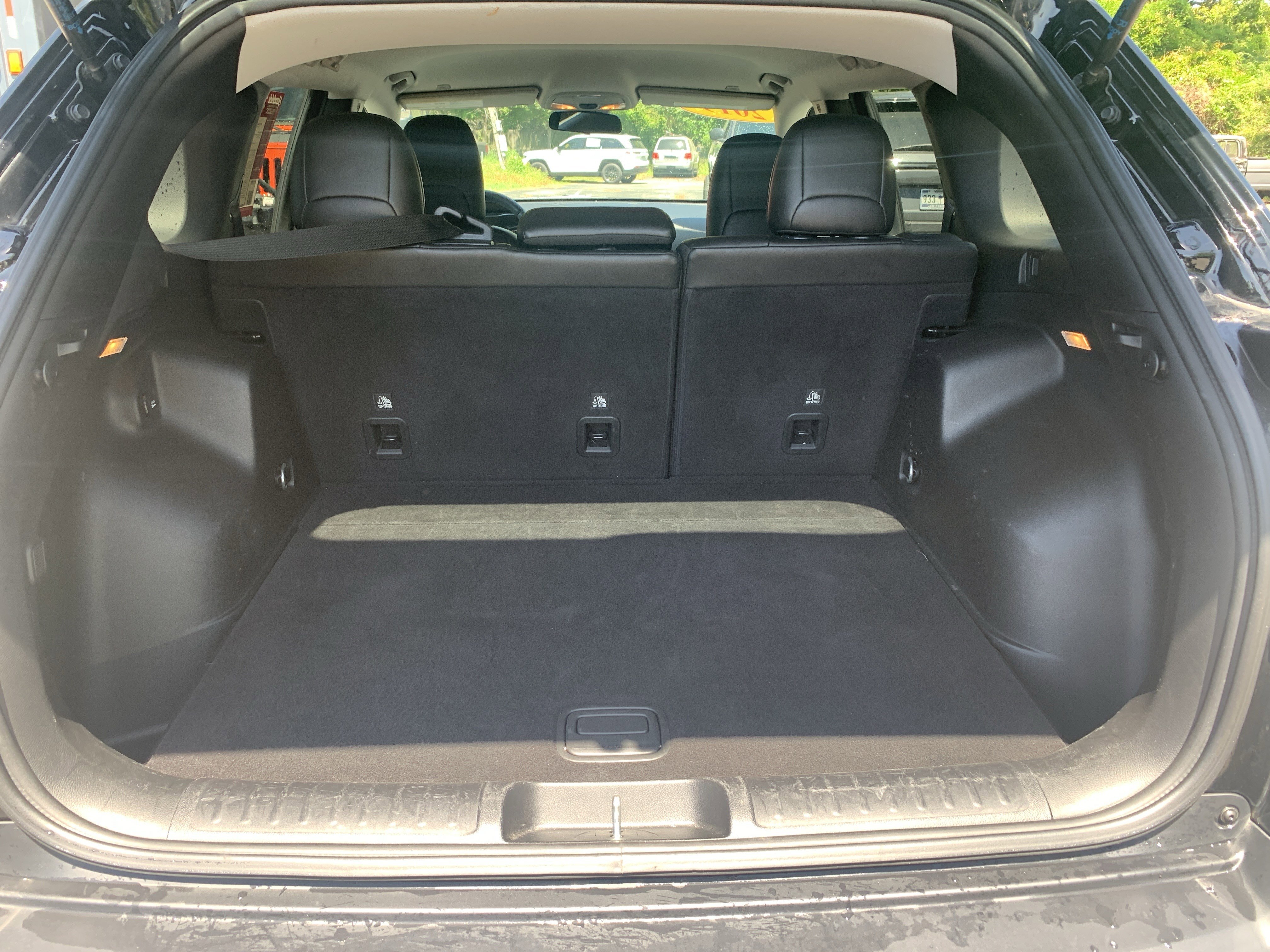 Used 2019 Jeep Cherokee Latitude Plus image 29