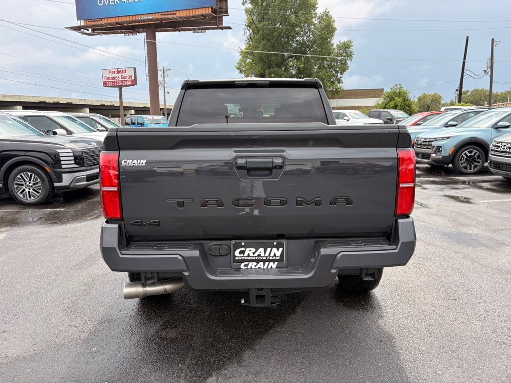 Used 2025 Toyota Tacoma SR5 AWD/4WD image 6