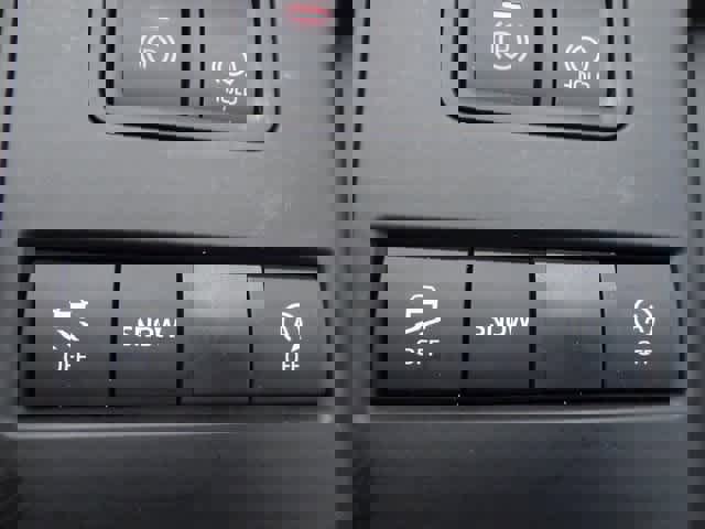 Used 2022 Toyota Highlander XLE image 37