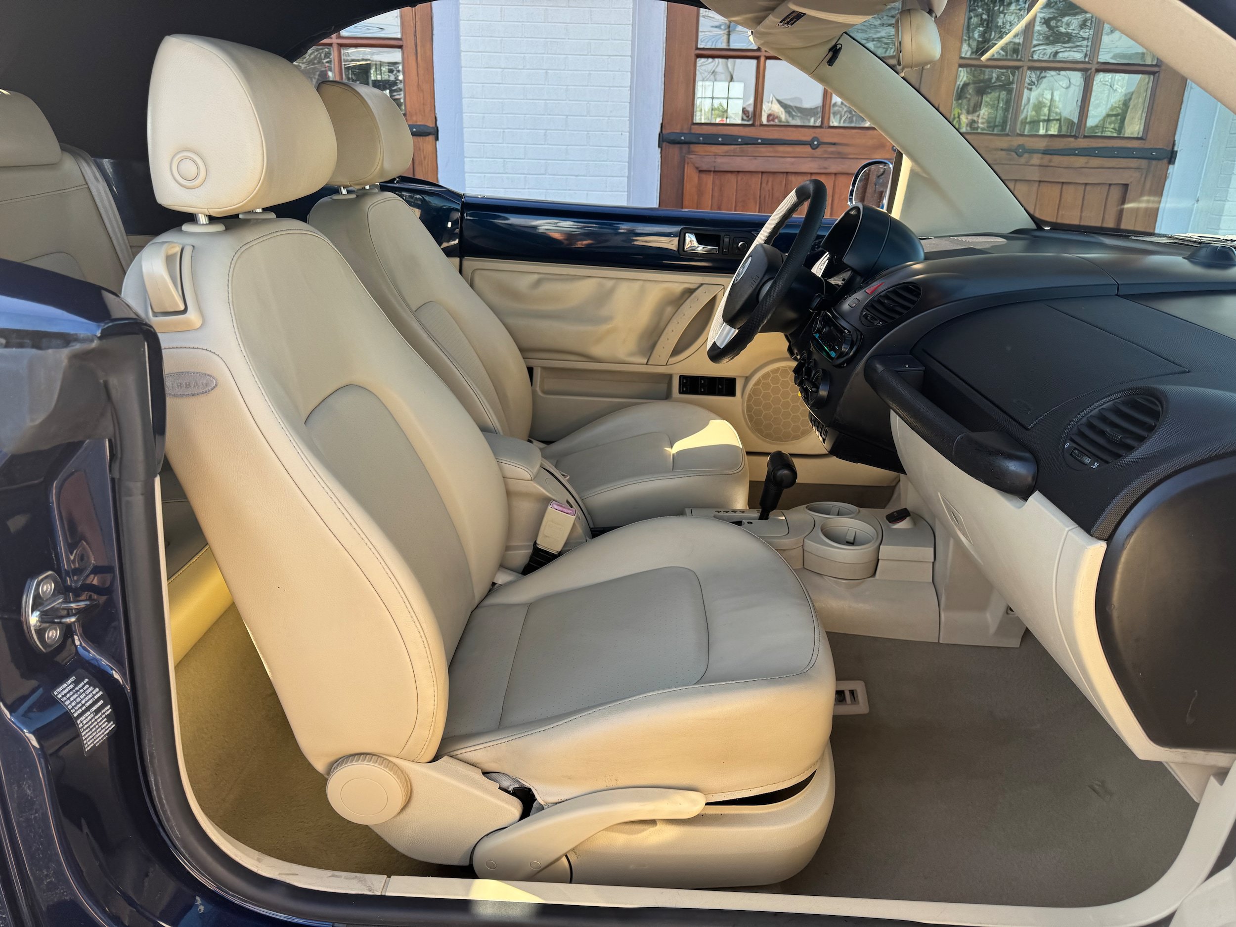 Used 2005 Volkswagen Beetle GLS FWD image 3