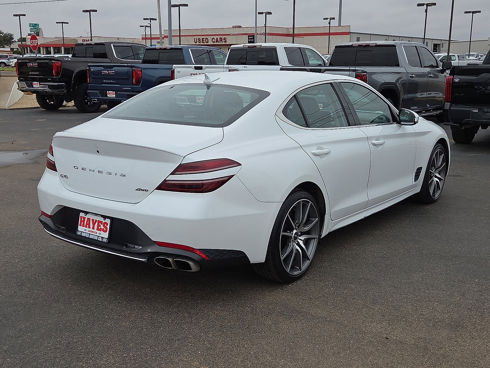Used 2023 Genesis G70 2.0T image 4