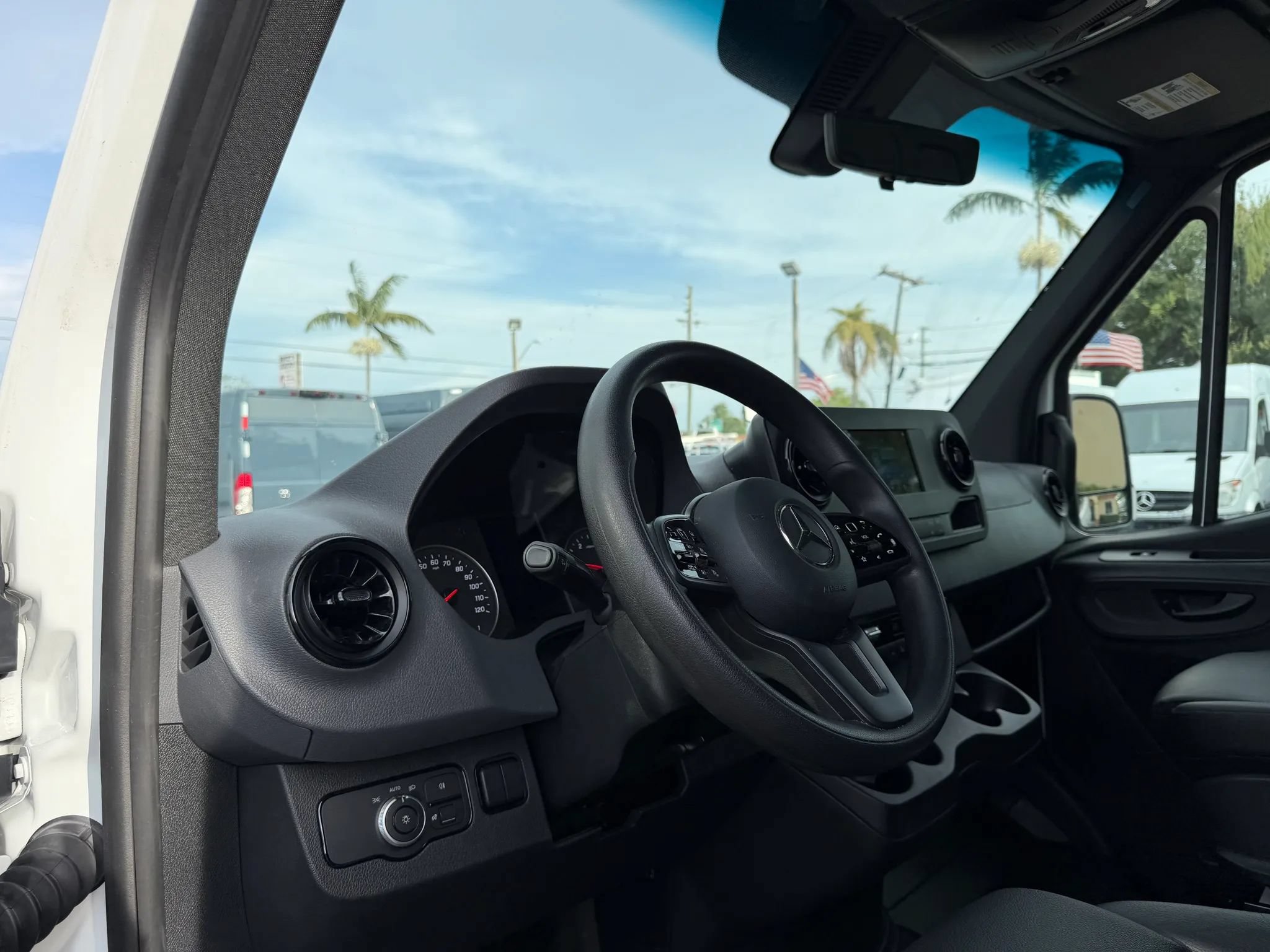 Used 2024 Mercedes-Benz Sprinter 3500 w/ Acoustic Package image 12