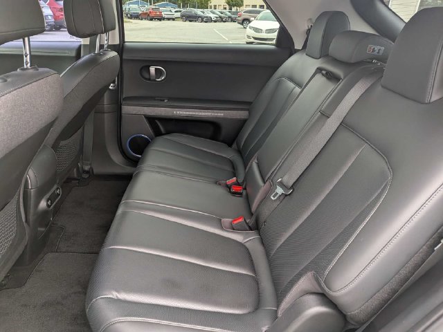 Certified 2022 Hyundai Ioniq 5 SEL RWD image 17