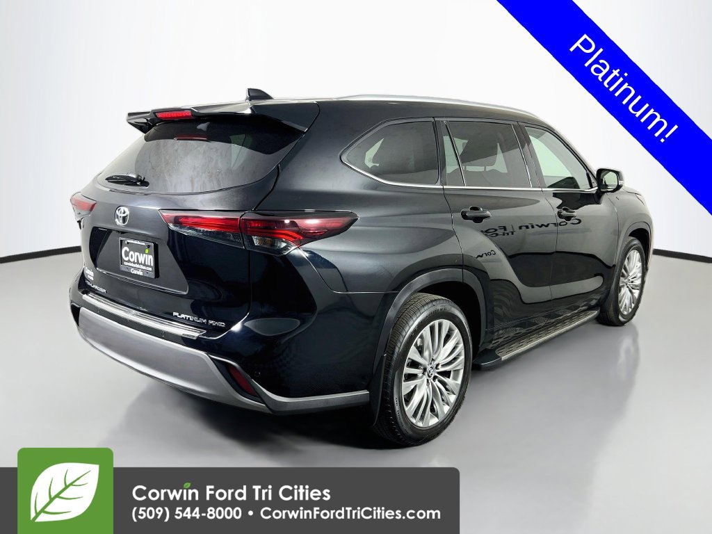 Used 2025 Toyota Highlander Platinum AWD/4WD image 14