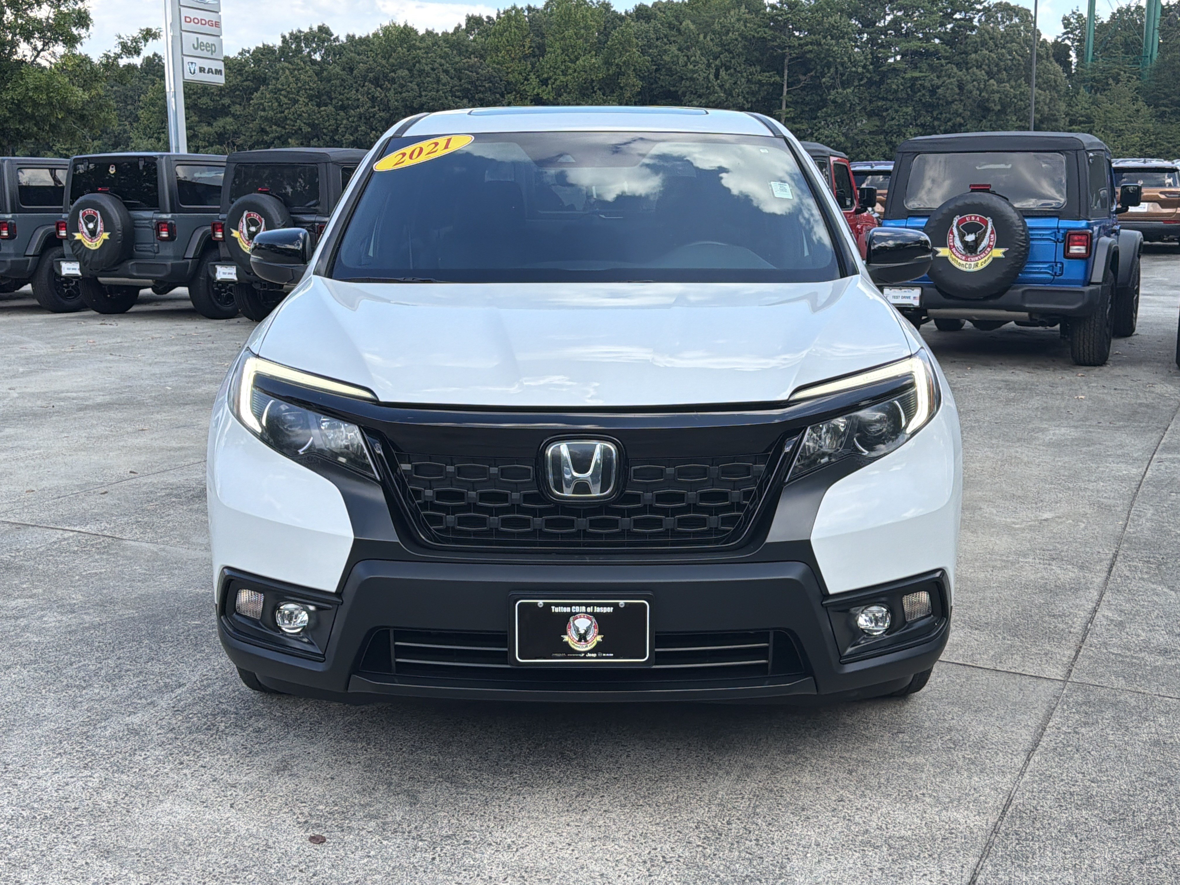 Used 2021 Honda Passport EX-L image 2
