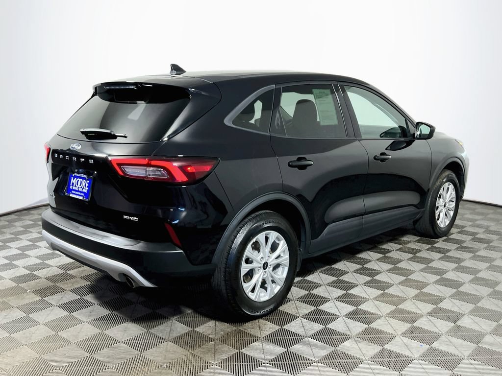 Used 2025 Ford Escape Active AWD/4WD image 7