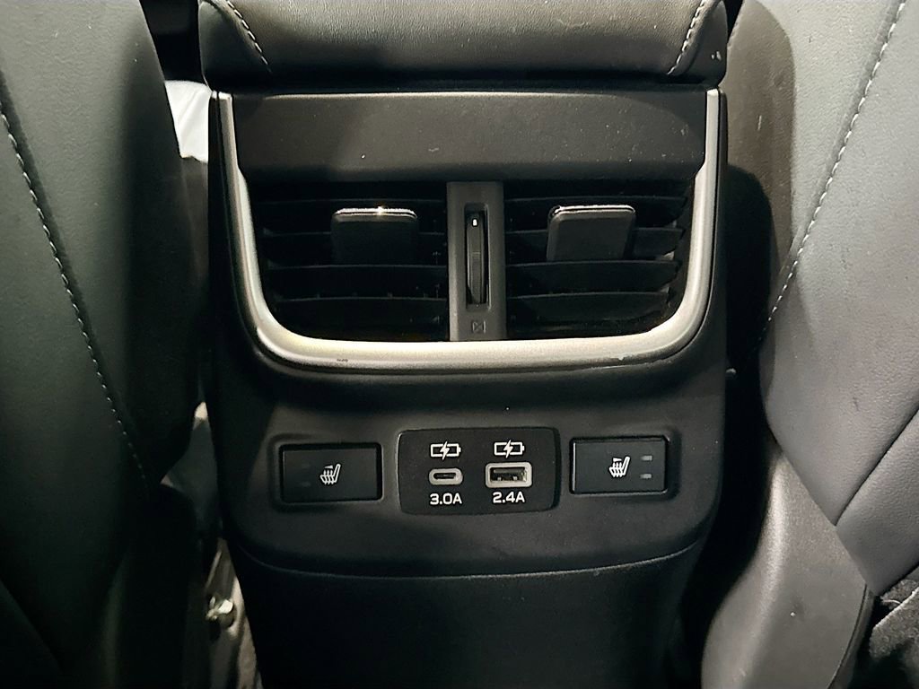Used 2023 Subaru Outback Limited image 25
