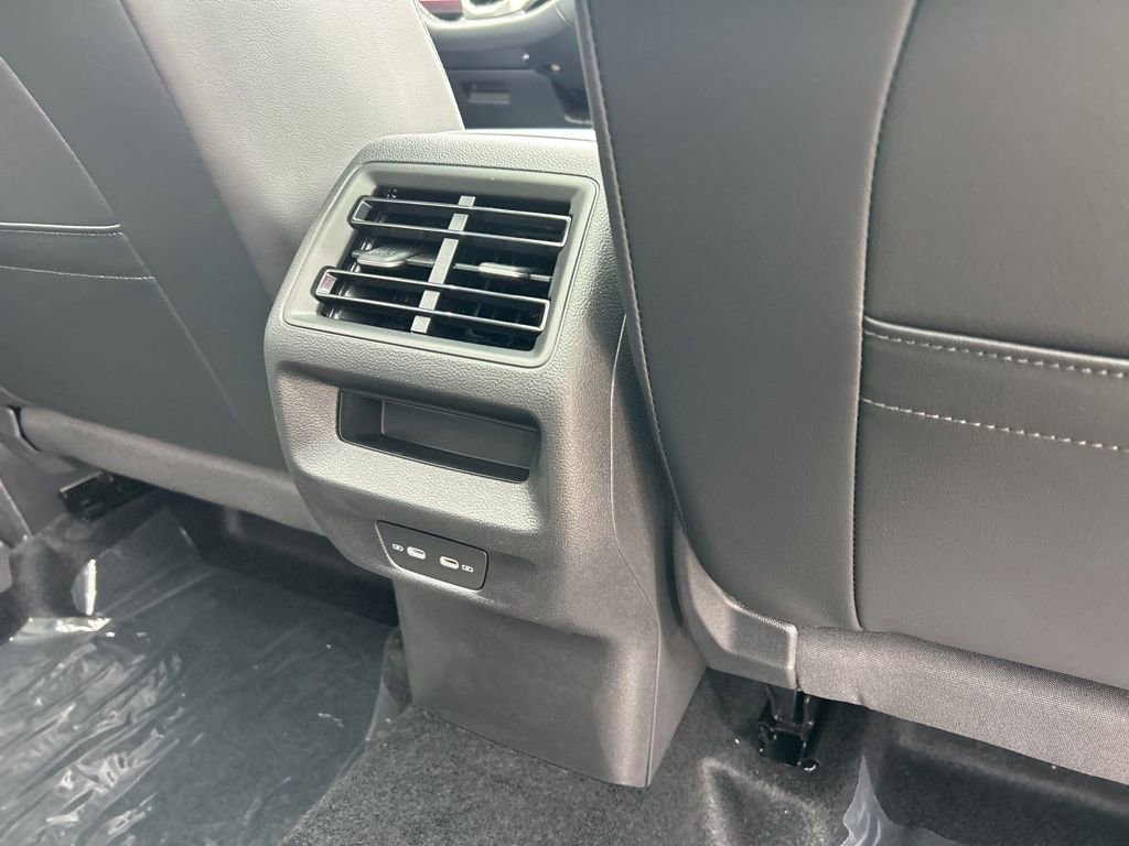 New 2026 Volkswagen Tiguan SE FWD image 49