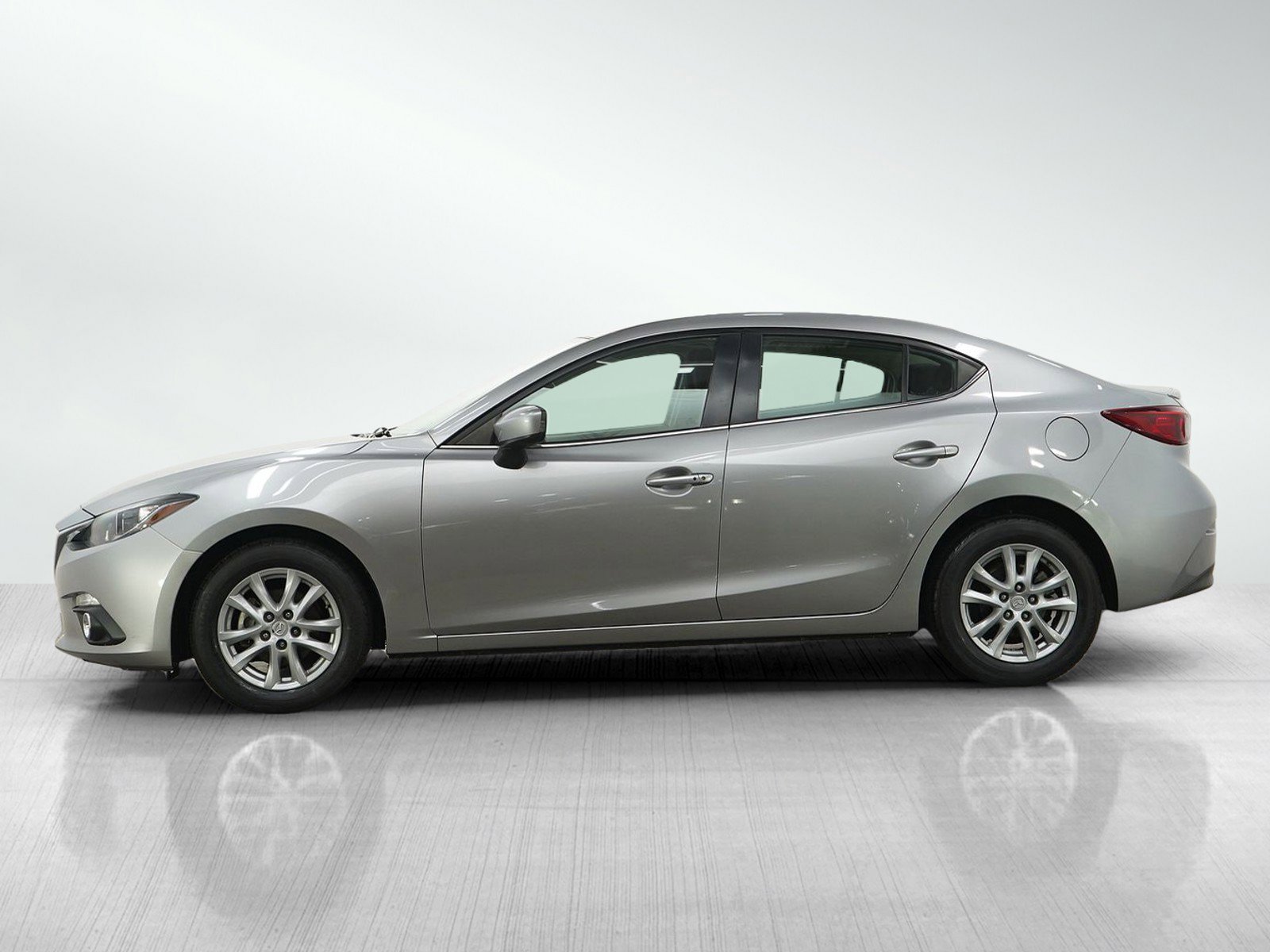 Used 2015 MAZDA MAZDA3 i Touring FWD image 2