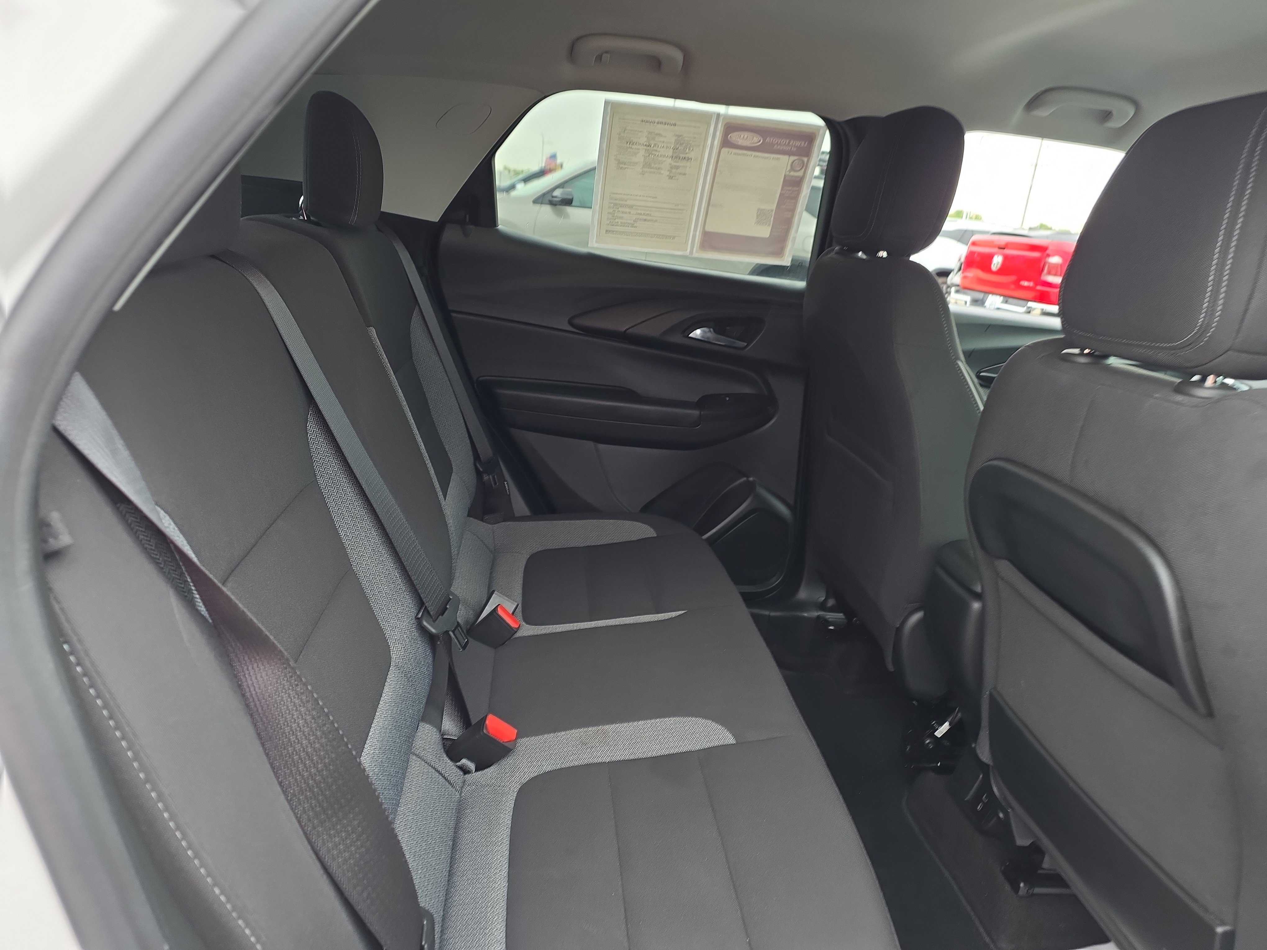 Used 2023 Chevrolet TrailBlazer LT w/ Convenience Package FWD image 9