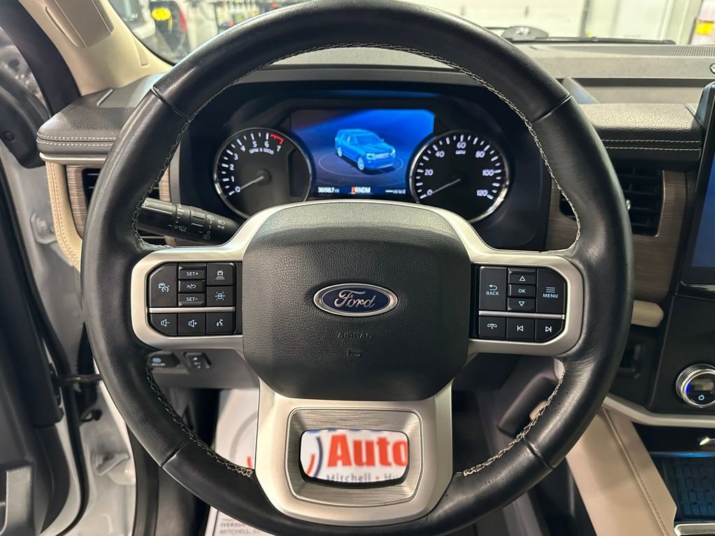 Used 2024 Ford Expedition Limited image 15