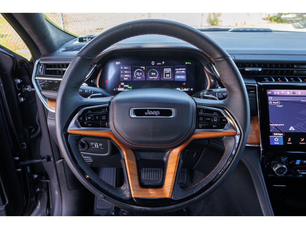 Used 2024 Jeep Grand Cherokee Summit AWD/4WD image 21