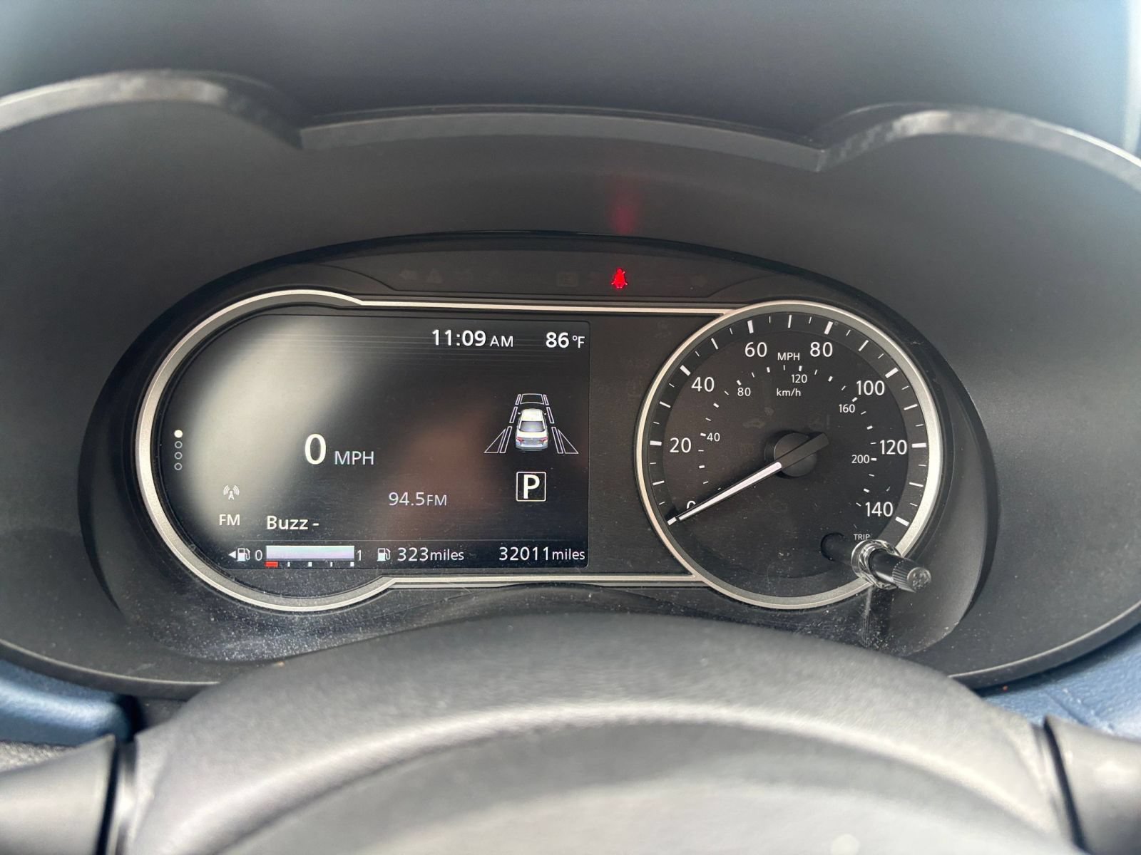 Used 2025 Nissan Versa SV FWD image 38