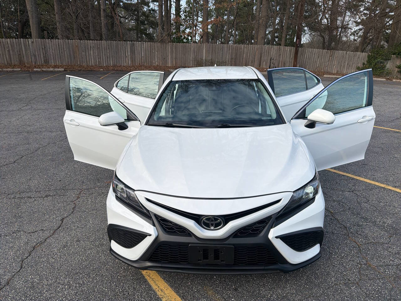 Used 2023 Toyota Camry SE image 34