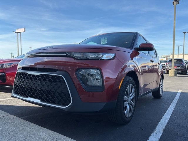 Used 2022 Kia Soul LX image 2
