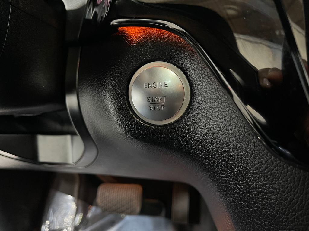 Used 2017 Mercedes-Benz GLS 550 4MATIC image 22